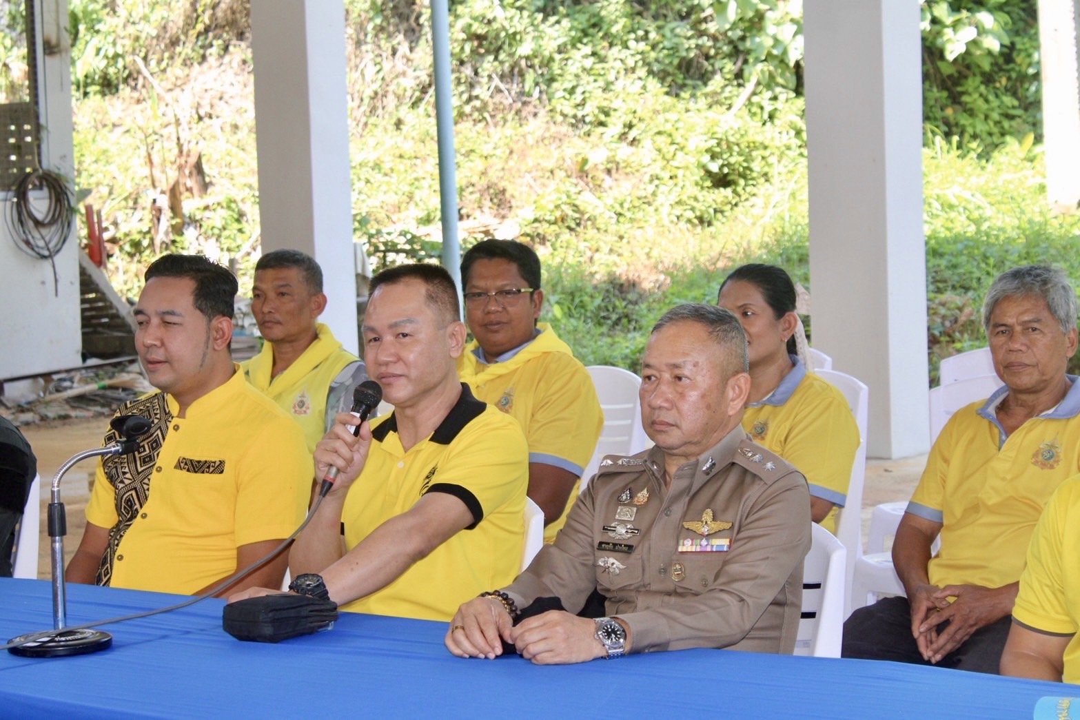 ✅ พช.ธารโต ร่วมกิจกรรมอำเภอยิ้ม…เคลื่อนที่